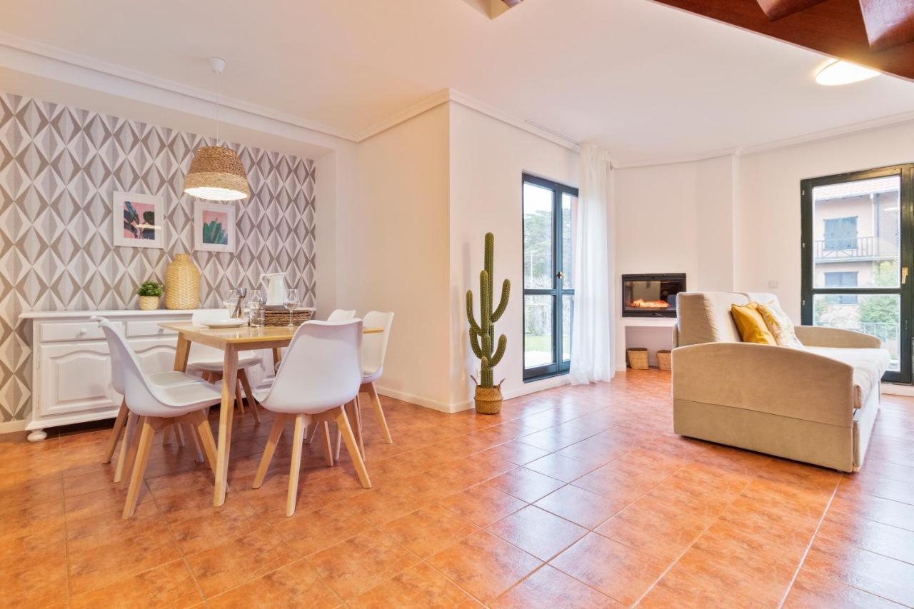 Apartamento Dúplex Superior de 3 dormitorios con jardín (6-8 adultos)